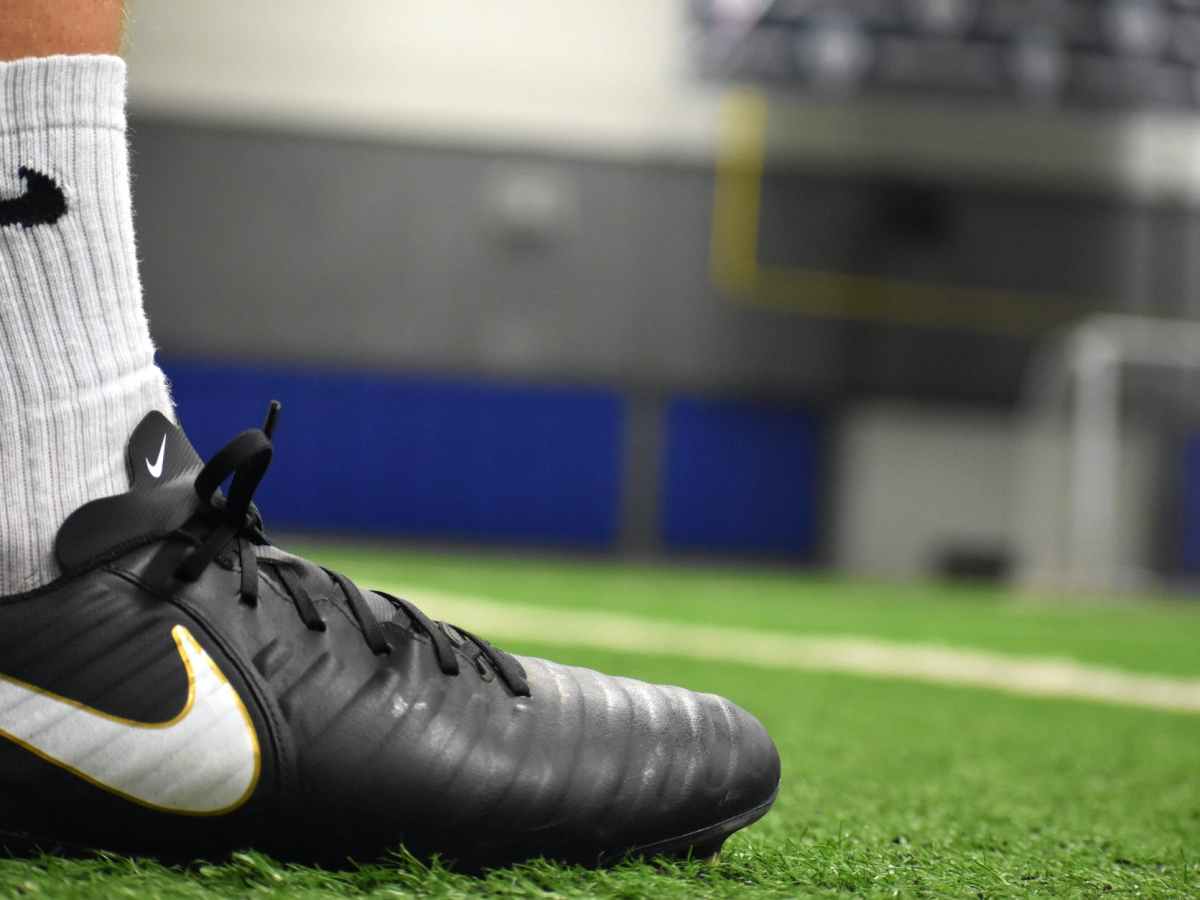 Best football shoes/studds